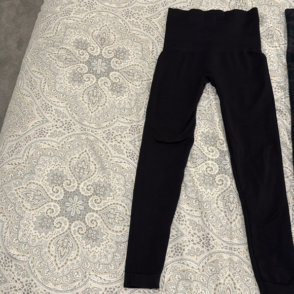 Women’s Spanx size XS petite. - Picture 2 of 5